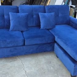 Small Sectional Sofa Super Nice Like New Conditions 3 Months Old.... Pet And Smoke Free  Moving Can't Take It 