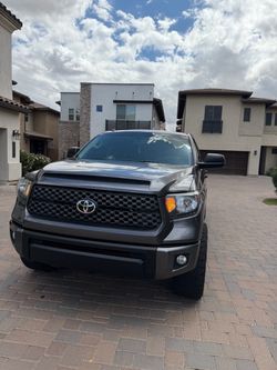2017 Toyota Tundra CrewMax SR5 4X4 Off Road
