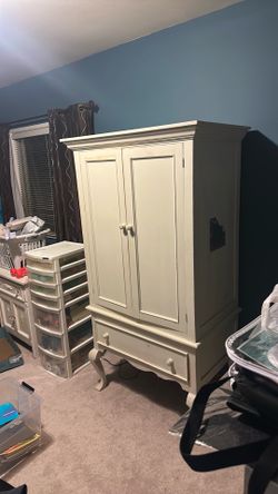 White wood Armoir