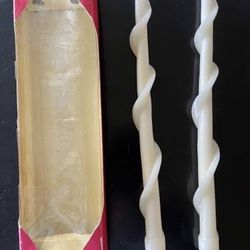 NEW Pair Vintage White Carlton Cards Swirl Taper 12" Candles / Box