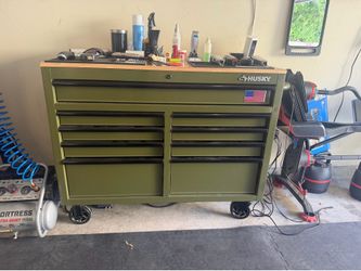 Husky tool box