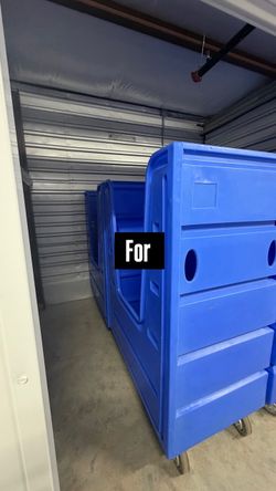 Laundry trunks