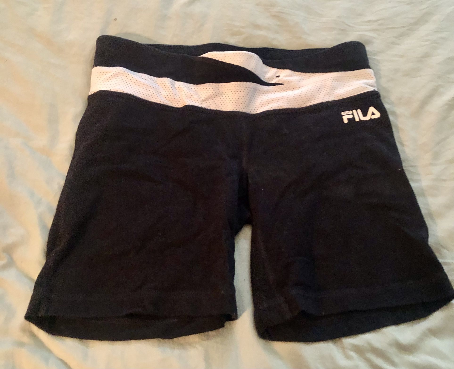 patrice Anzai klarhed Fila Running Shorts Size Small for Sale in San Marcos, CA - OfferUp
