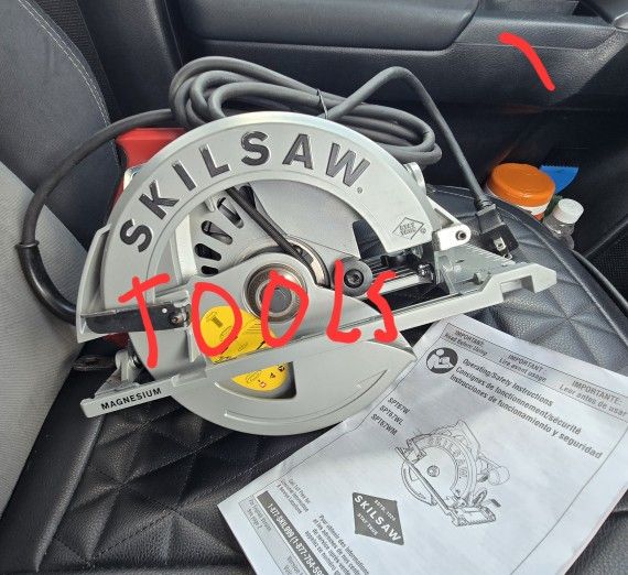 Skillsaw BRAND NEW. and Sawzall like new READ POST