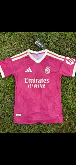 Brand new Real Madrid 2026/27 away Pink Soccer Jersey