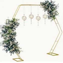 Beautiful Gold Wedding Arch 