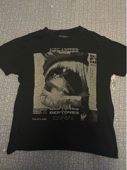 merch tees