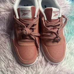 Reebok- Woman Size 7 1/2