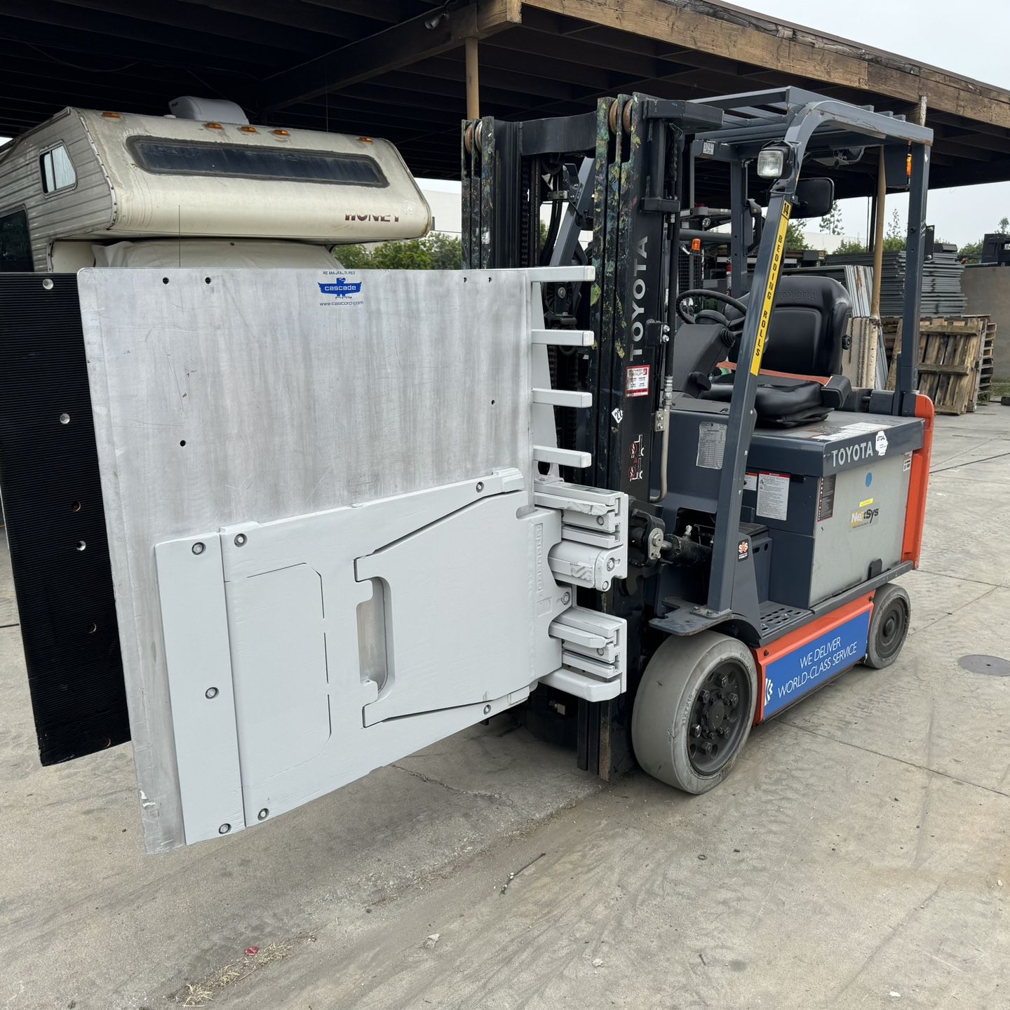 2019 Toyota forklift clamp