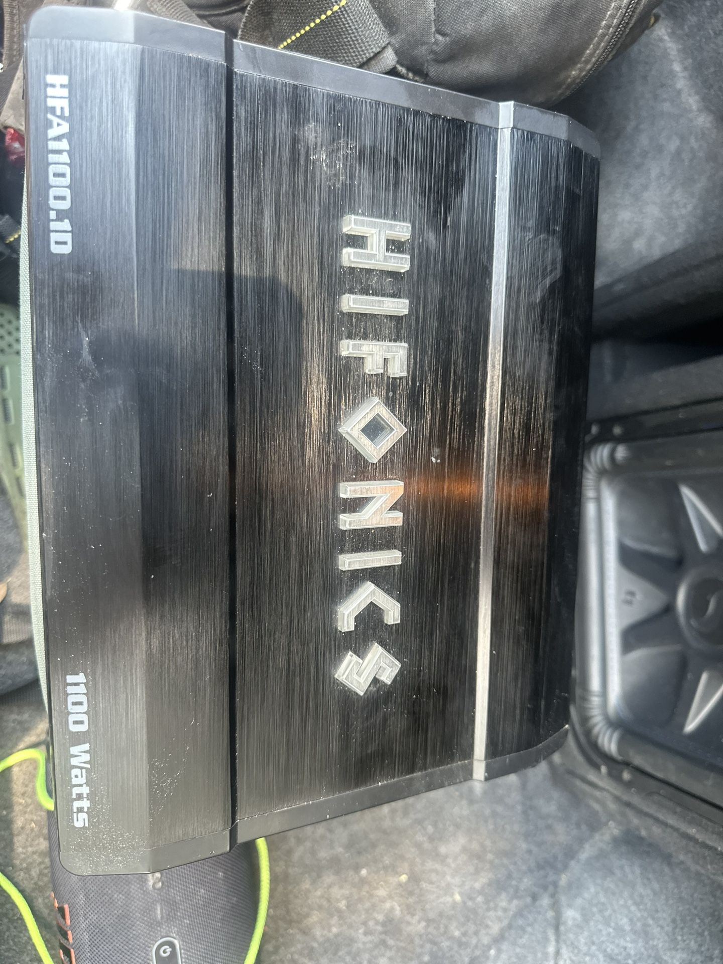 12 Inch Punch P2 In Qbomb Box With 1100 Watt Amo
