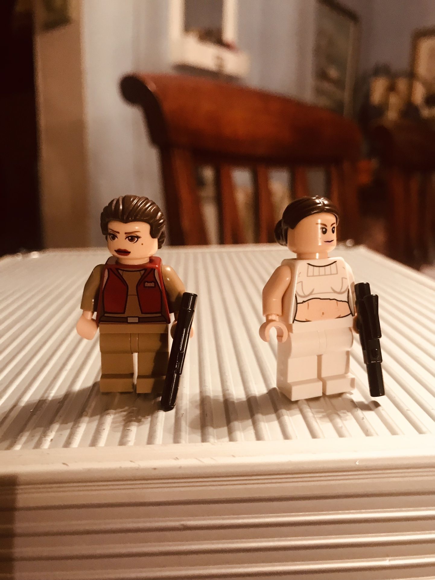 LEGO Minifigure Star Wars Padme Amidala  (2) And Padme Amidal Senator