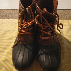 Women's Portland  Boots 7M Good Condition Low Price 