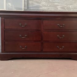 Solid Wood Long Dresser With Six Drawers In Good Condition All Drawers Open Just Fine 