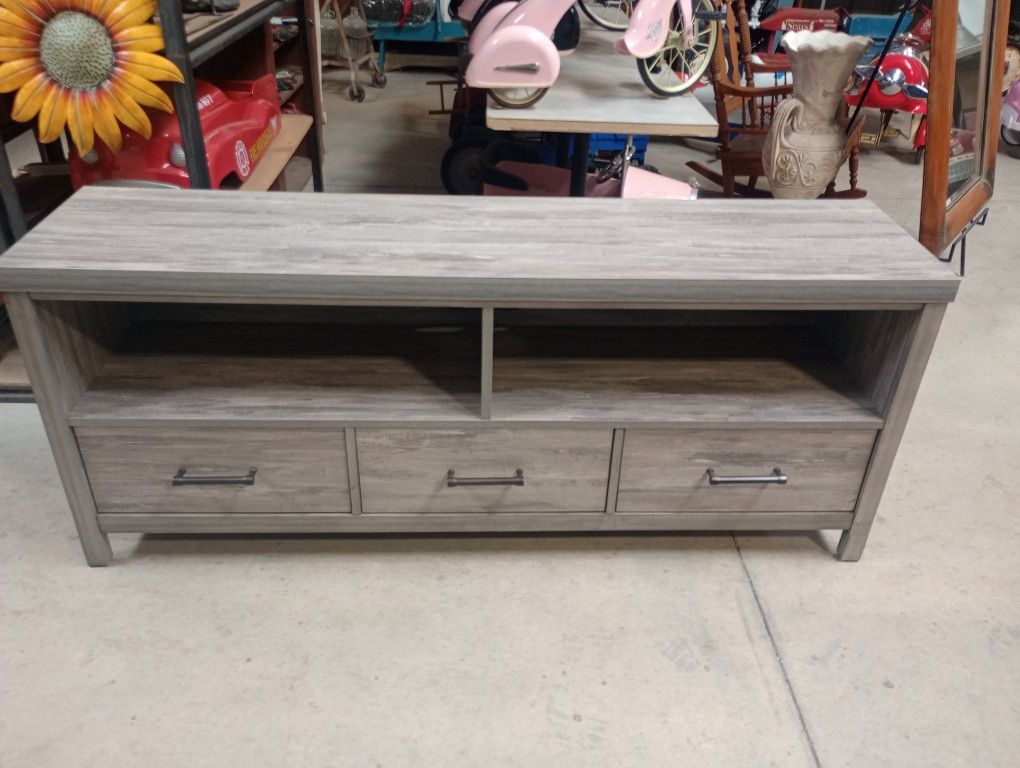 66" TV Stand 