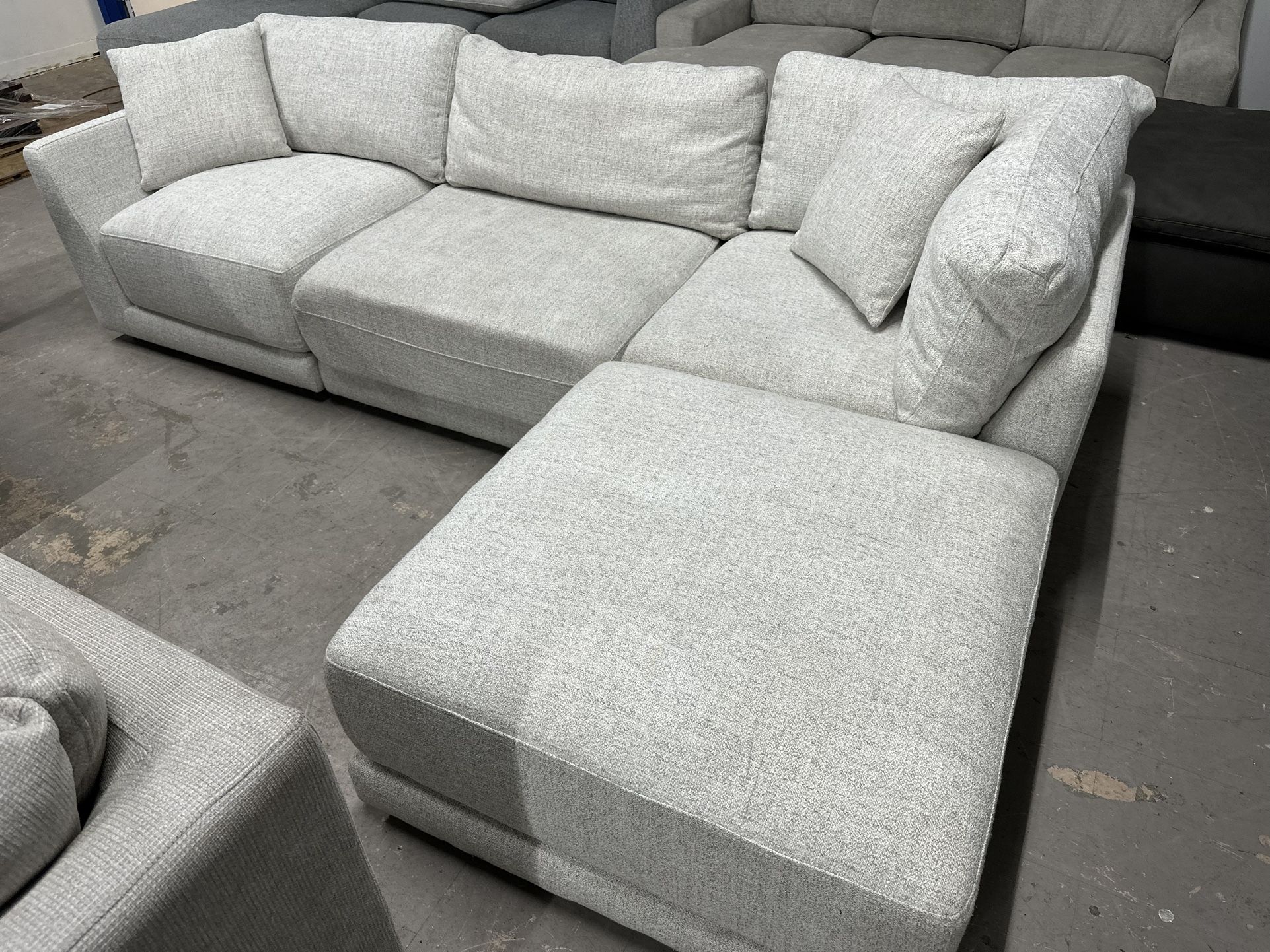 Dayna Modular Costco Sofa Couch Sectional - free Delivery 