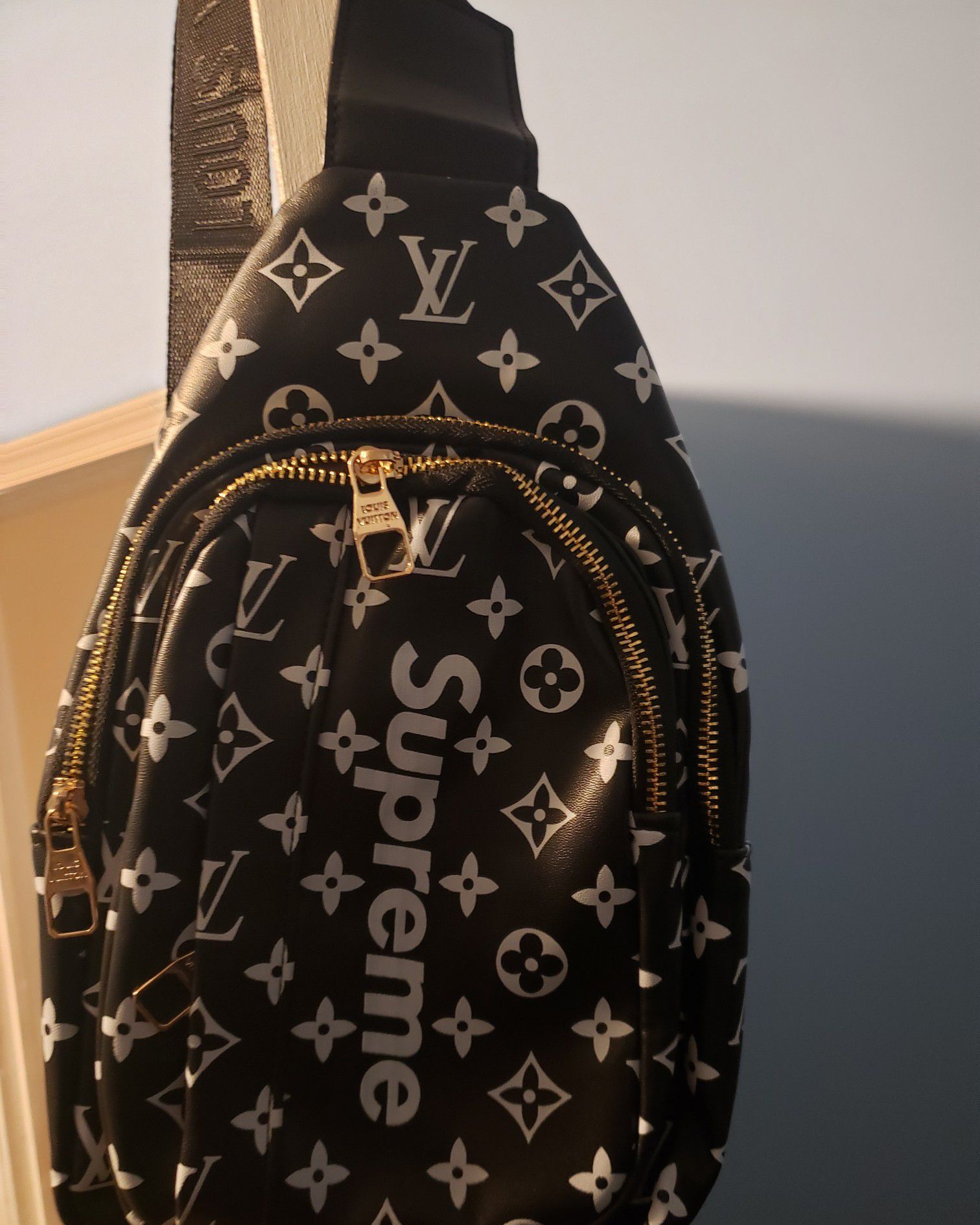 unisex designer Messenger bag