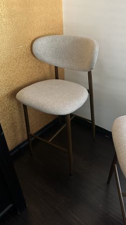 New 4 Stool Chairs