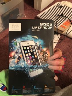LIFEPROOF IPHONE 6 CASE