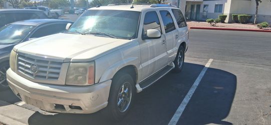 2004 Cadillac Escalade