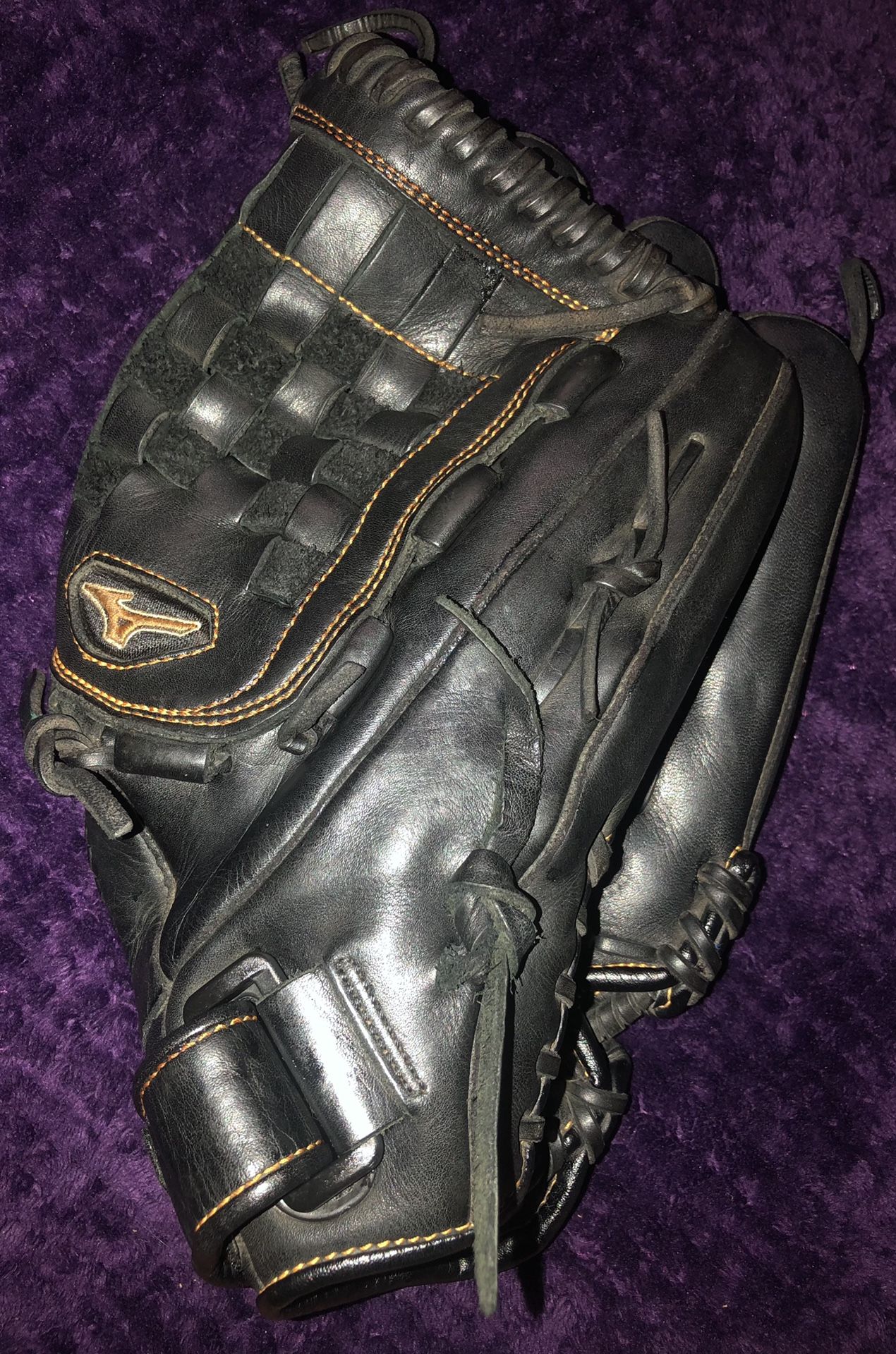 Mizuno MVP Fast Pitch Softball Glove