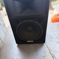 Yamaha Speaker 