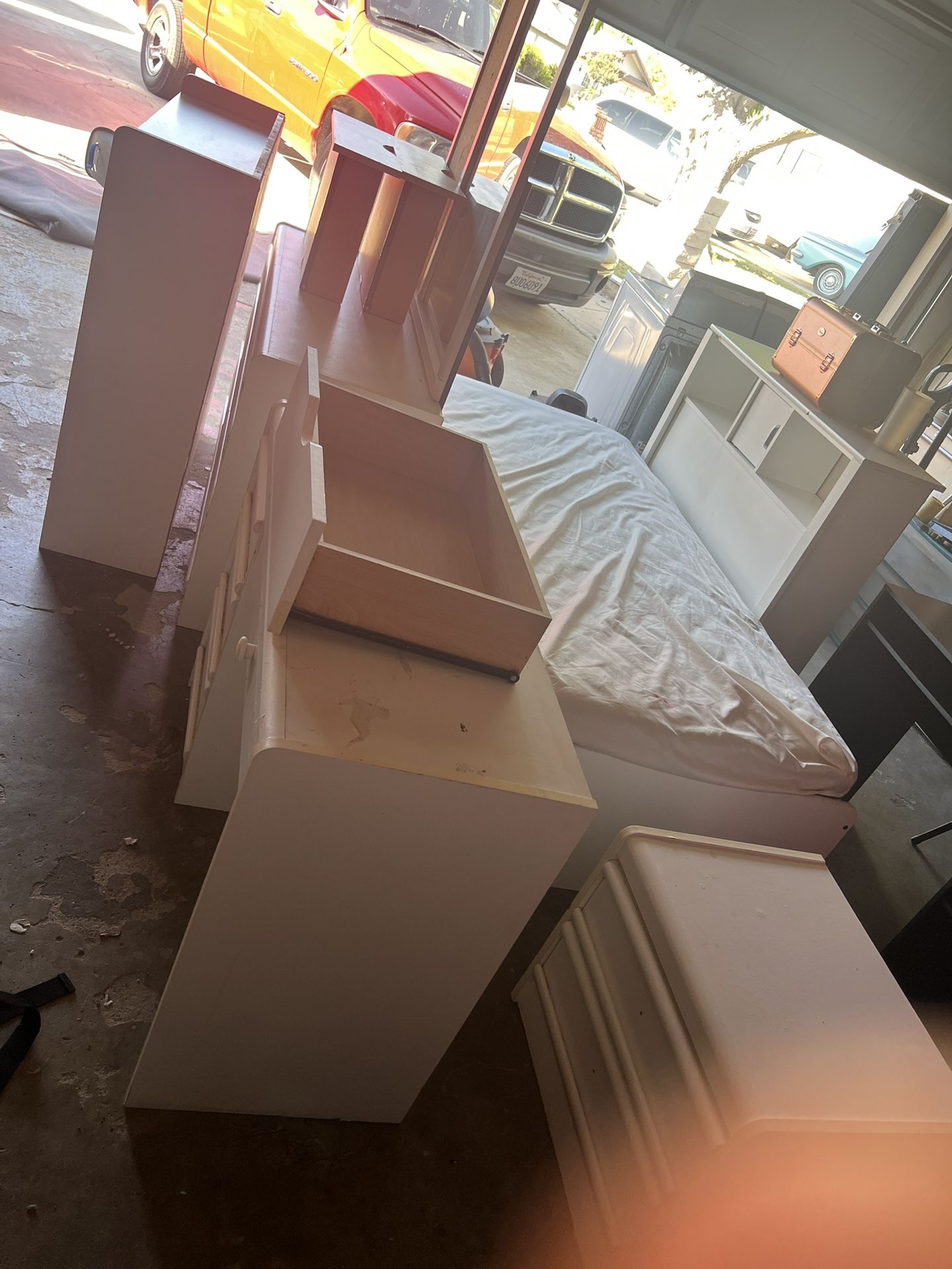 Twin Bedroom Set