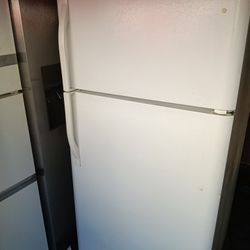 Apt Size Fridge Kenmore 