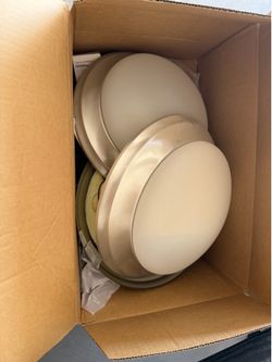 3 Light fixtures
