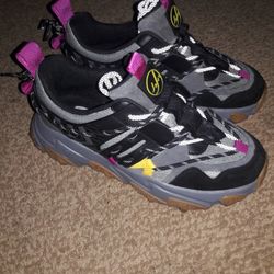 ** JAVI INTUNE SNEAKERS** SIZE 8.5 ** $80