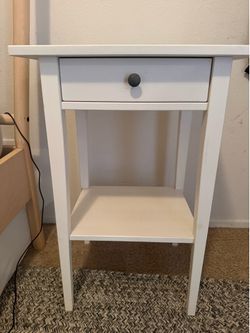 White Nightstand w/ Drawer & Shelf – Farmhouse Style