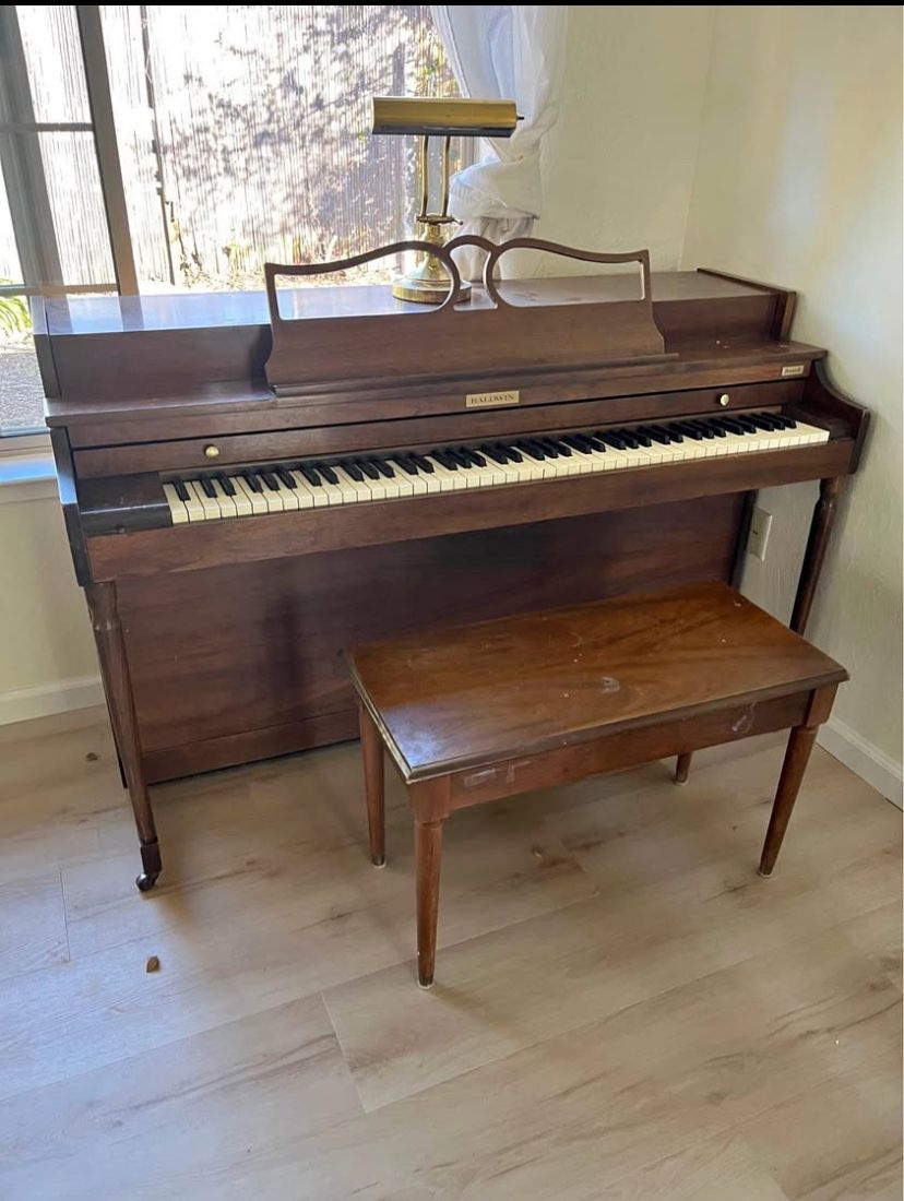 Baldwin Classic Upright Piano