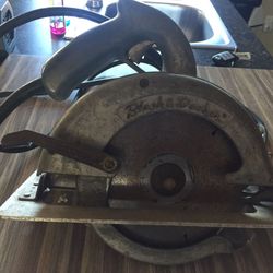 Black and decker power saw
