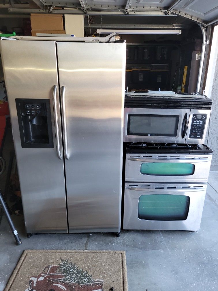 Stove, Fridge, and Microwave Used.