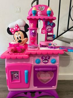 Minnie Mouse Kitchen