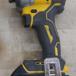 DEWALT IMPACT DRIVER DCF809 W 1.5AH BATTERY PRE OWNED 891126-1