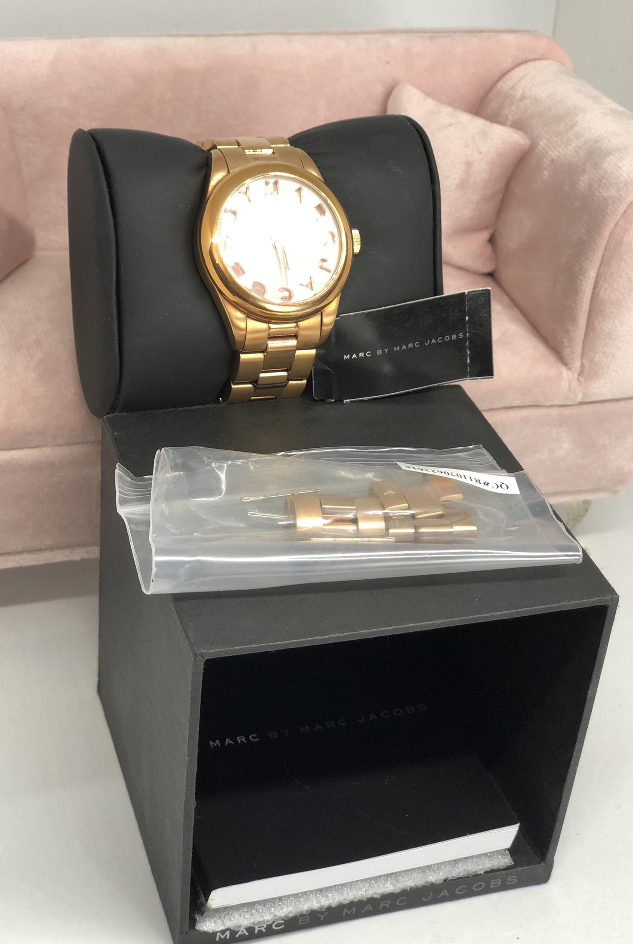 MARC BY MARC JACOBS NWT ROSE GOLD WATCH IOB