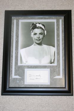 Hollywood and Broadway Starlet Lena Horne signed piece.