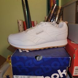 Reebok Sneakers