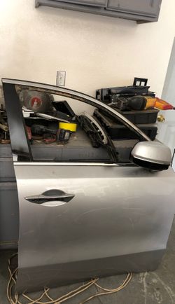 14-20Mdx right front door