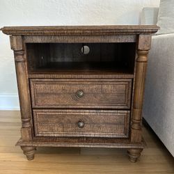 Set Of 2 Wooden End Tables