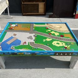 Rare 2005 Thomas The Train Play Table 