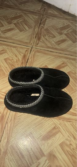 Uggs size 5 Tasmans