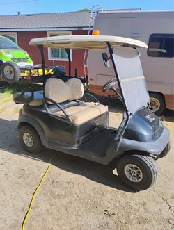 Black Golf cart
