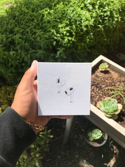 Apple AirPods Gen 3 (New)