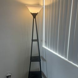 Metal Etagere Floor Lamp Good condition, used for about a year. Zelle or cash only, no delivery! Located in Las Vegas Southwest (Near IKEA 89148)