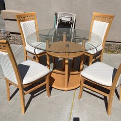 Dinette Table And Chairs
