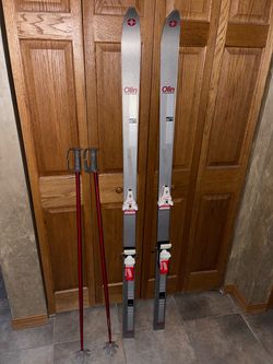 Vintage Olin 671 Ski Set (No Boots or Snow Gear)