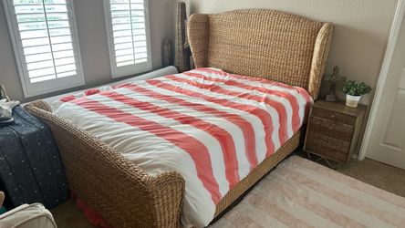 Wicker Queen Bed