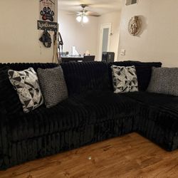 Midnight madness 2 Piece Sectional L Shaped Sofa 