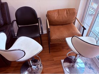 Barstools & accent chair